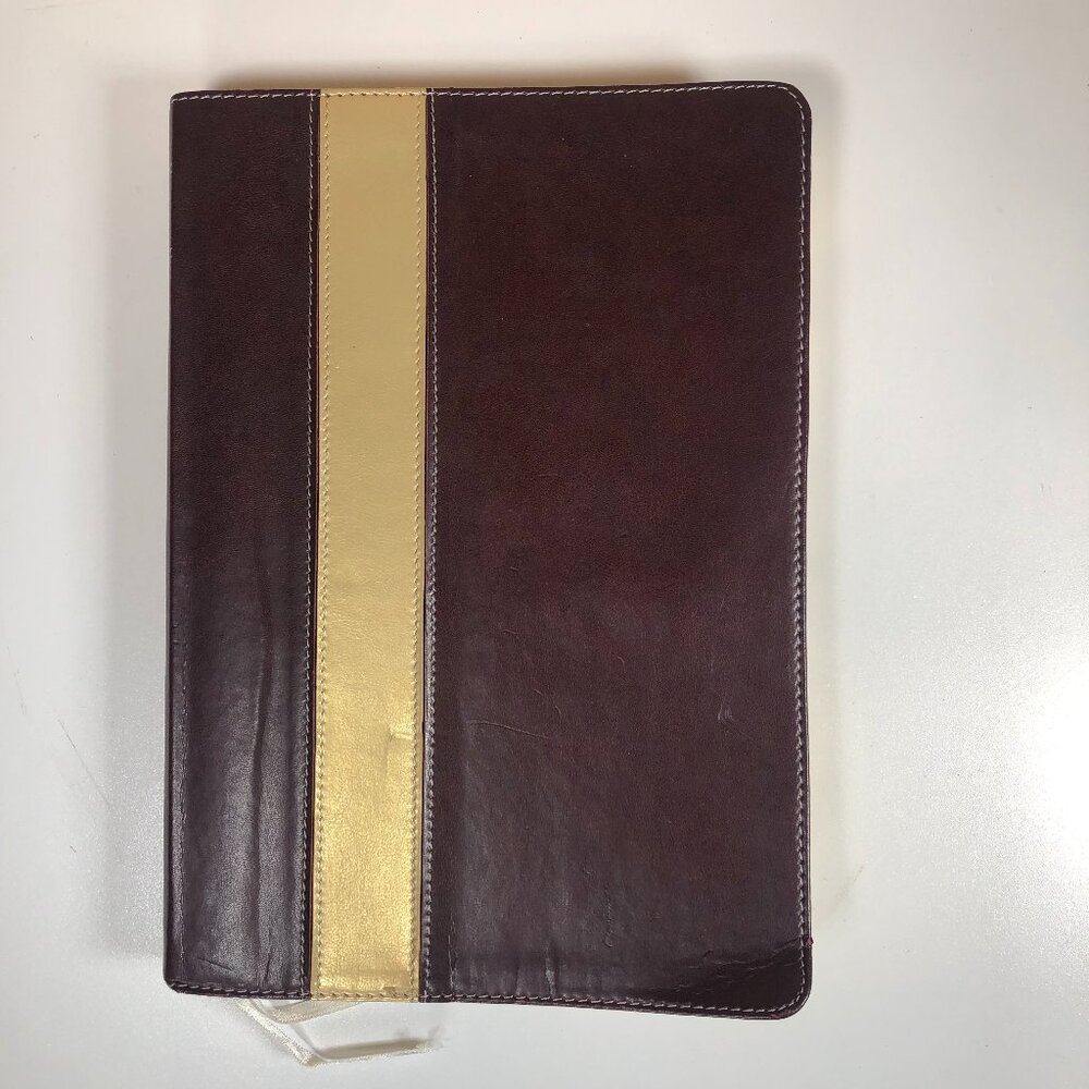 Tyndale Bible New Living Translation NLT Bonded Leather Burgundy Slimline 2004